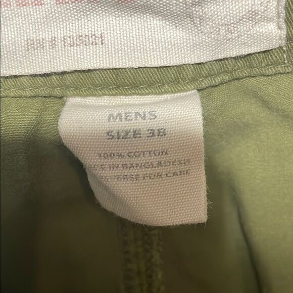 Olive Green Cargo Shorts with Durable Fabric - Picture 9 of 9